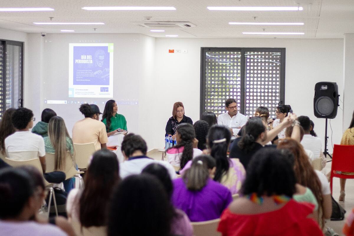 UTB y Hay Festival celebran el Día del Periodista con conversatorio