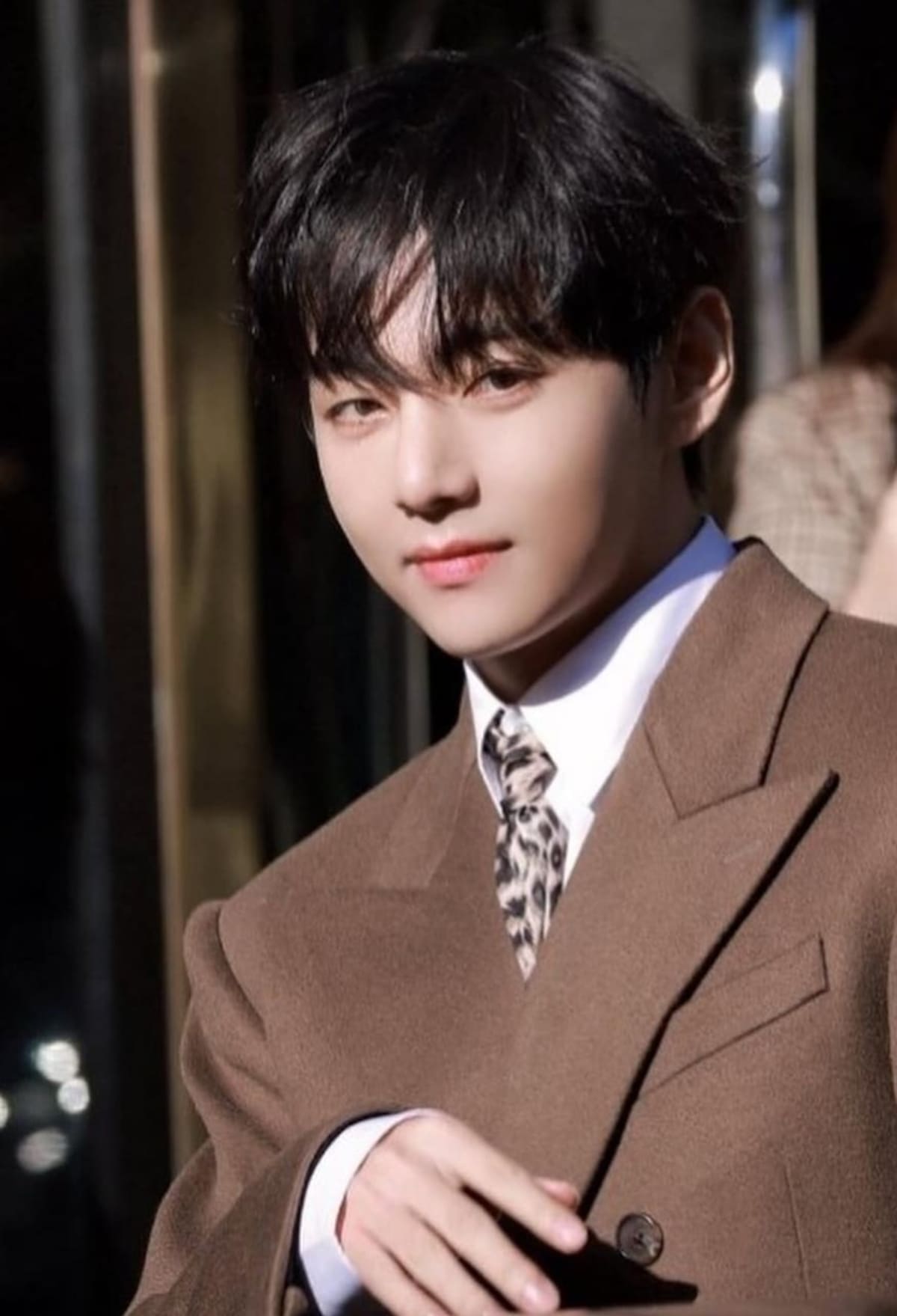 V de BTS en el Fashion Week. // Redes sociales @armybogotacol