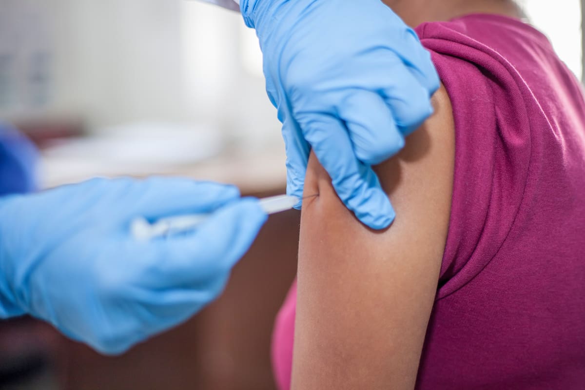 Todas las vacunas inyectadas a las personas son registradas en su historial médico y, por ende, son parte del carnet de vacunación actualizado. // Foto: Pexels.