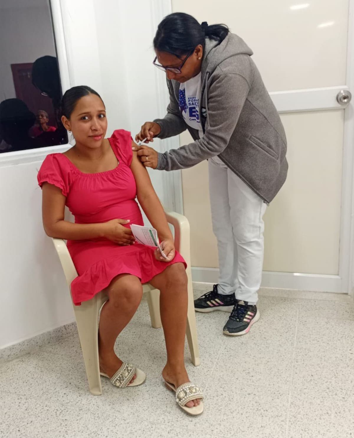 Se han dispuesto 60 puestos de salud en todo el departamento del Atlántico para aplicar las diferentes vacunas a las mujeres gestantes.//Cortesía Gobernacion del Atlántico.