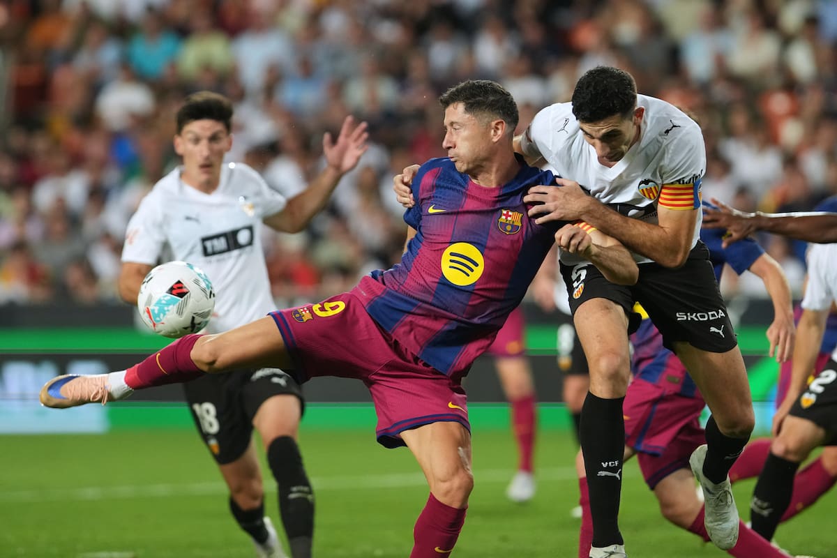 Robert Lewandowski jugó su último partido como futbolista del Barcelona. //Foto, AP: Alberto Saiz