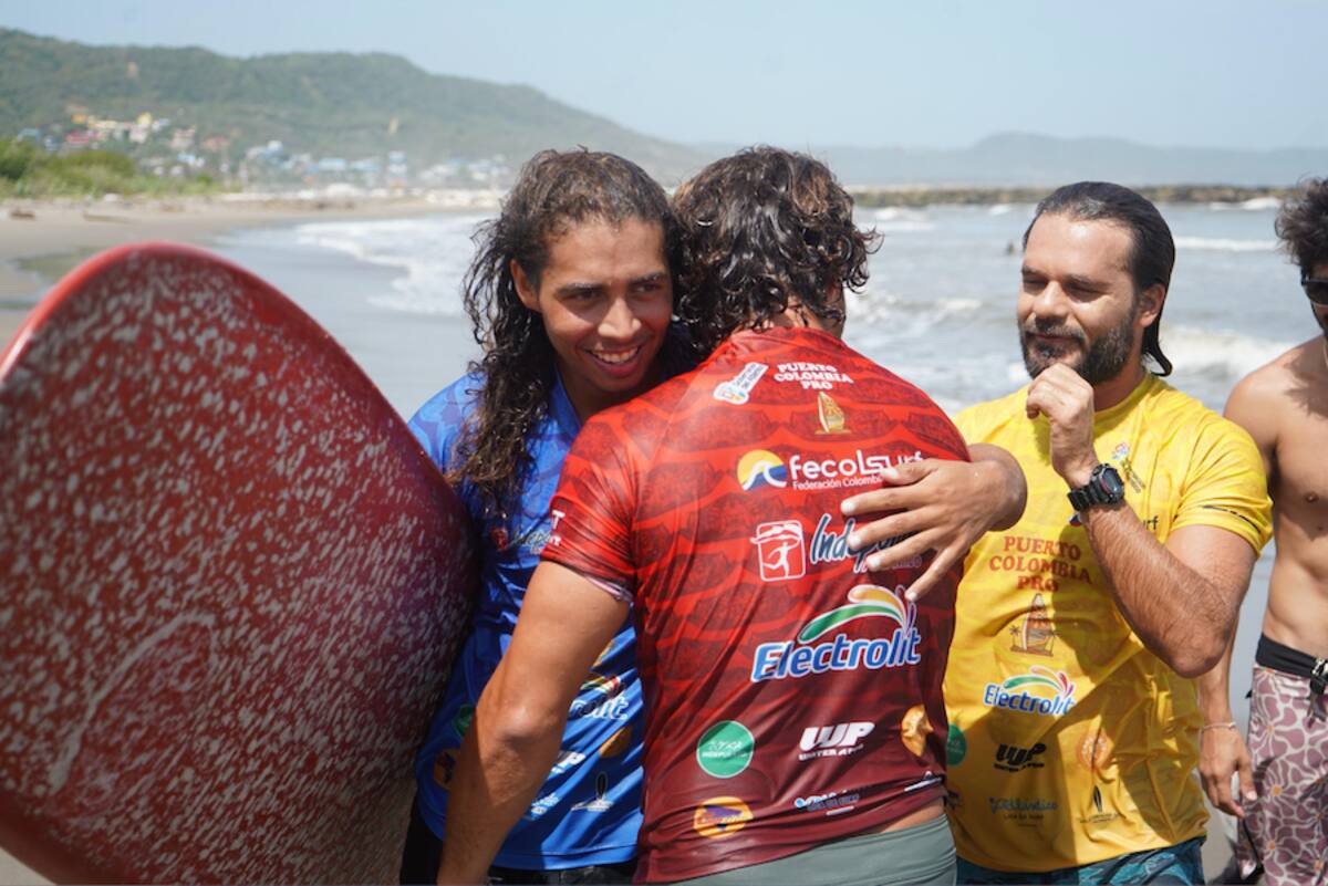 Atlántico brilló en la Válida Nacional de Surf que se llevo a cabo en las playas de Puerto Colombia.//Cortesía.