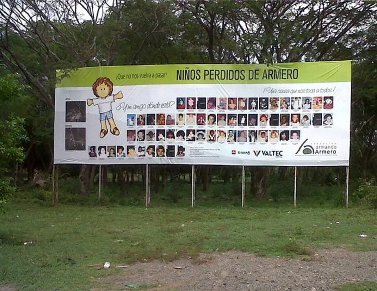 La Fundación Armando Armero denunció que vallas como la que se ve en la foto fueron destruídas por los manifestantes en el paro cafetero. Las vallas eran testimonio, a manera de memoria histórica, del desastre que acabó con la población de Armero, en 1985. COLPRENSA