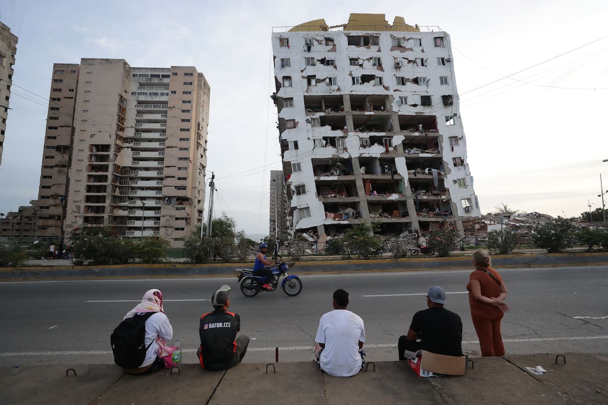 Los buques y aviones que EE. UU. envió a Venezuela tras los terremotos