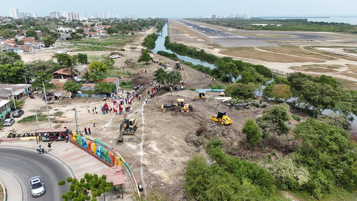 De acuerdo con el Distrito de Cartagena, las obras de conexión entre la vía Perimetral y la marginal Juan Angola, fortalecerá la movilidad de barrios residenciales. // Foto: Cortesía - Alcaldía de Cartagena.