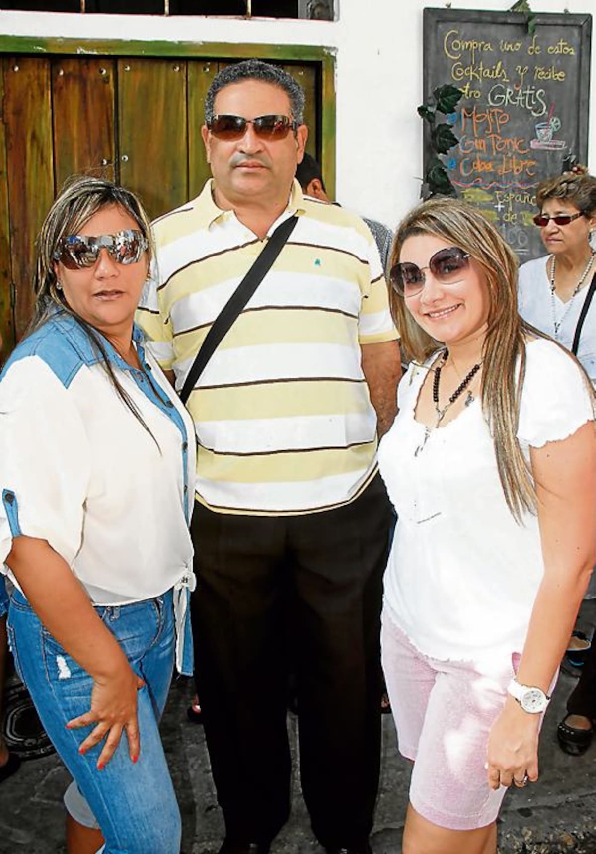 Elisa Bustillo, Doria Anaya y Paola González.
