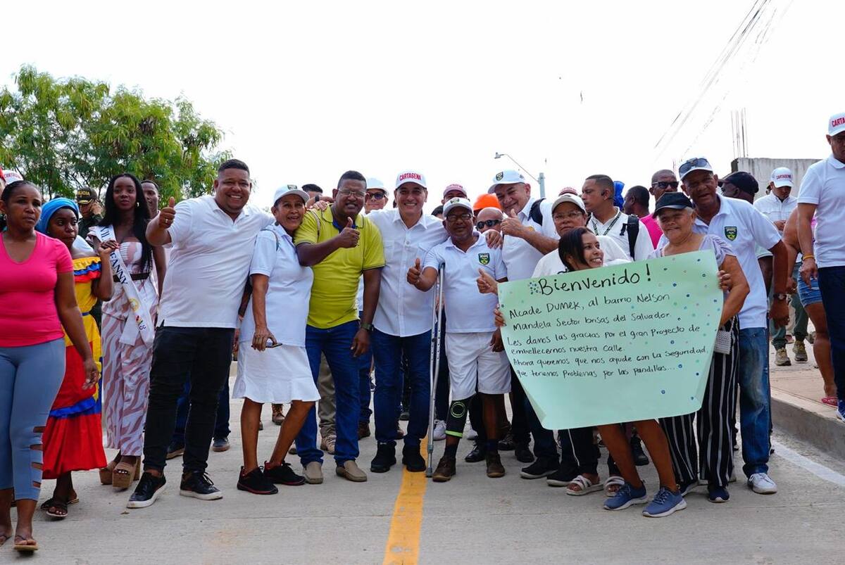 El alcalde Dumek Turbay entregó nuevas vías en Cartagena. / Cortesía