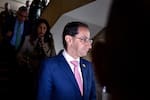 Vicepresidente electo Restrepo lidera reuniones con delegaciones antes de la posesión