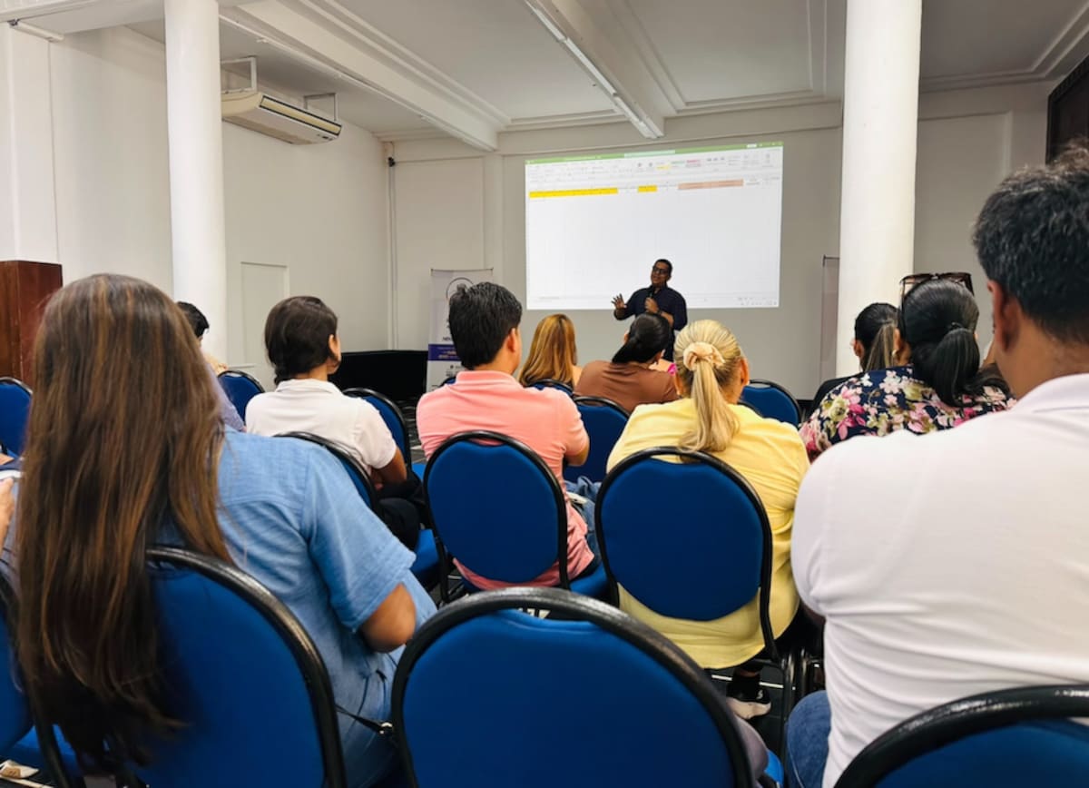 Las dependencias de Planeación, Hacienda, Desarrollo Económico, Infraestructura, Educación, Salud, Mujer y Equidad de Género, Equidad y Poder Popular, Turismo, Cultura, Economía Solidaria, OPA, Jurídica e Interior, así como Indeportes y Aguas del Magdalena, participaron en la jornada de capacitación.//Cortesía DCGDM.