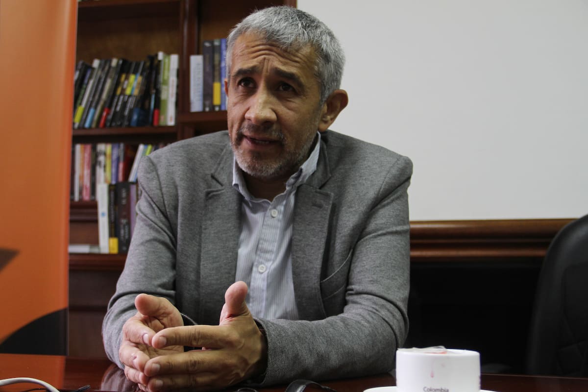 ¿Petro le pidió buscar declaraciones de exparamilitares? De Currea Lugo responde
