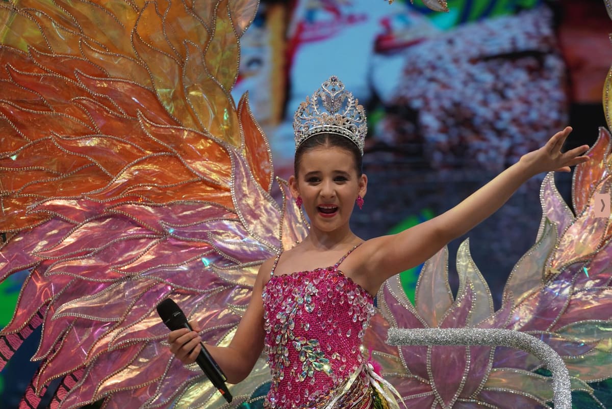 Victoria Ceballos Cure, durante la Lectura y Coronación de los Reyes del Carnaval de los Niños 2025.//Cortesía.
