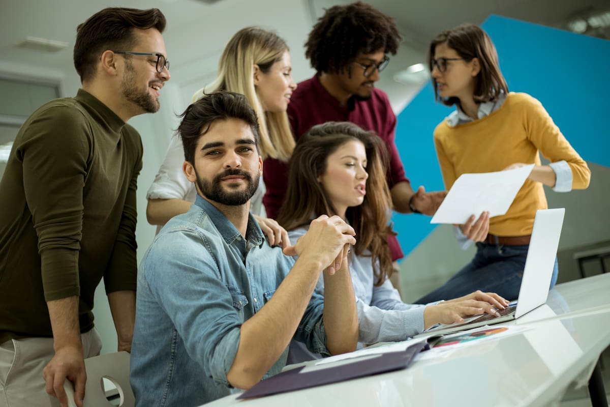 “Trabajo, pero lo justo”: la nueva apuesta de los jóvenes