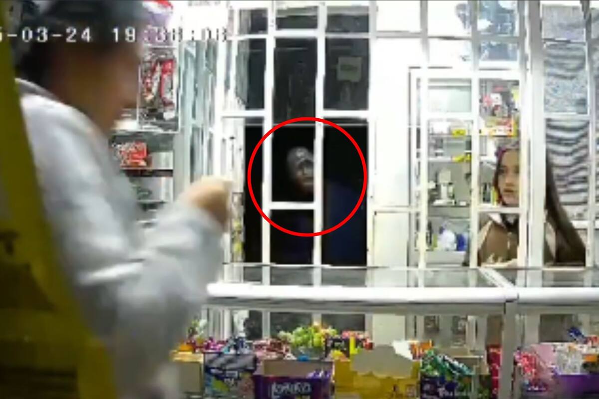 Video muestra a una niña huyendo de presunto acosador y entrando a tienda