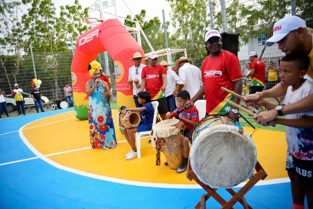 En el nuevo parque de la Inmaculada Concepción en Villas de La Candelaria, más de 8.000 personas se benefician con un nuevo escenario para el deporte, la recreación y la integración comunitaria. // Foto: Cortesía - Alcaldía de Cartagena.