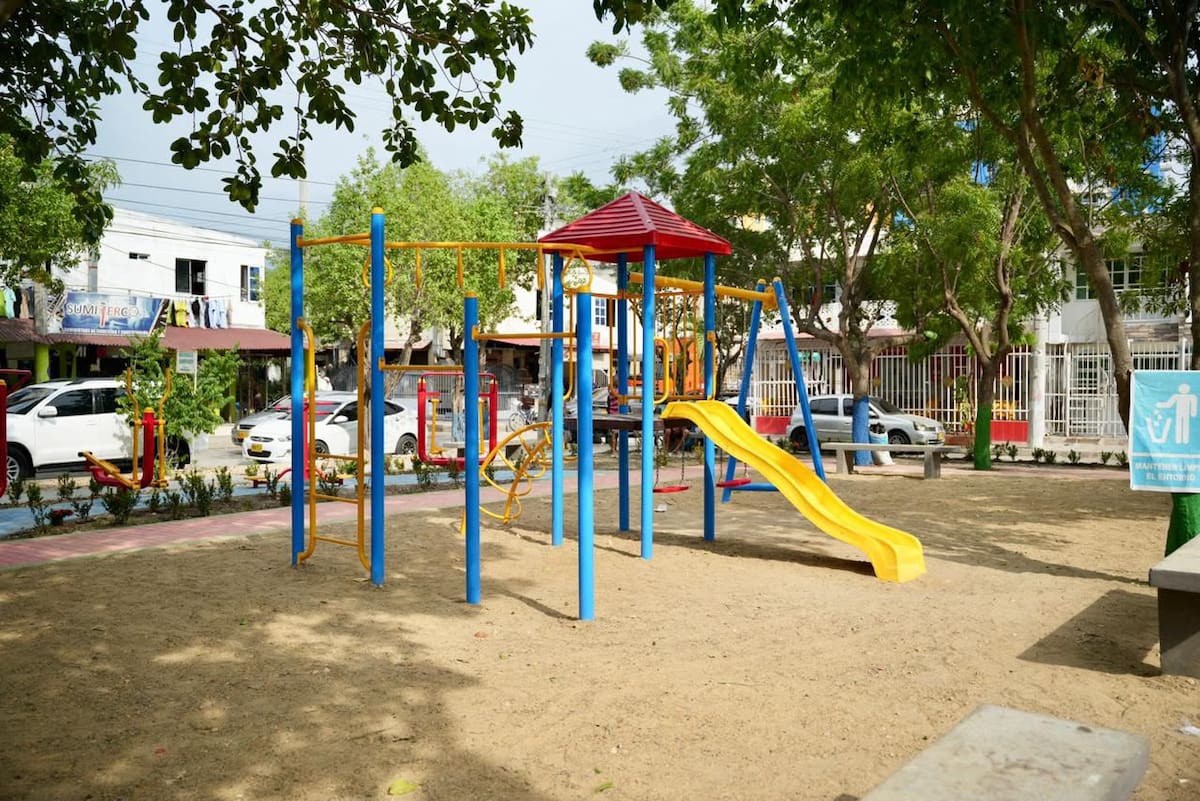 En el nuevo parque de la Inmaculada Concepción en Villas de La Candelaria, más de 8.000 personas se benefician con un nuevo escenario para el deporte, la recreación y la integración comunitaria. // Foto: Cortesía - Alcaldía de Cartagena.
