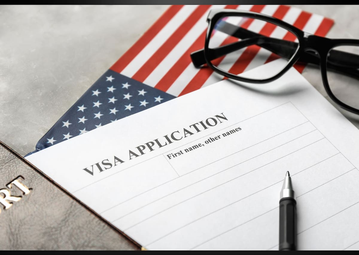 Imagen de referencia a la solicitud de la visa americana. // Foto: Canva.