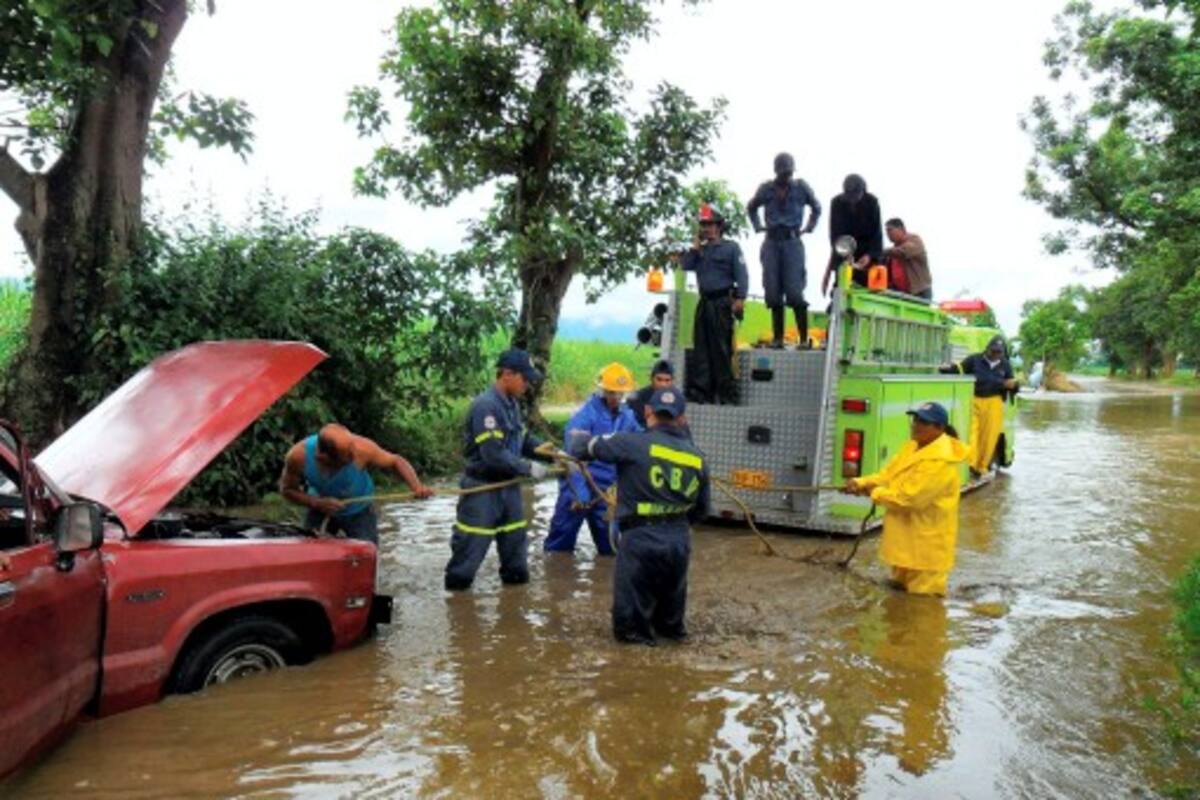 Alerta roja“preventiva” por intensas lluvias en el país