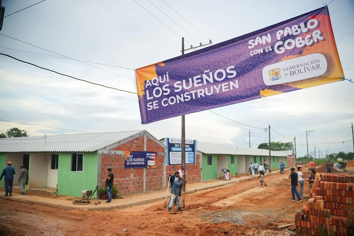 Entrega de 30 viviendas por parte de la Gobernación de Bolívar en el municipio de San Pablo. /Cortesía Gobernación de Bolívar.