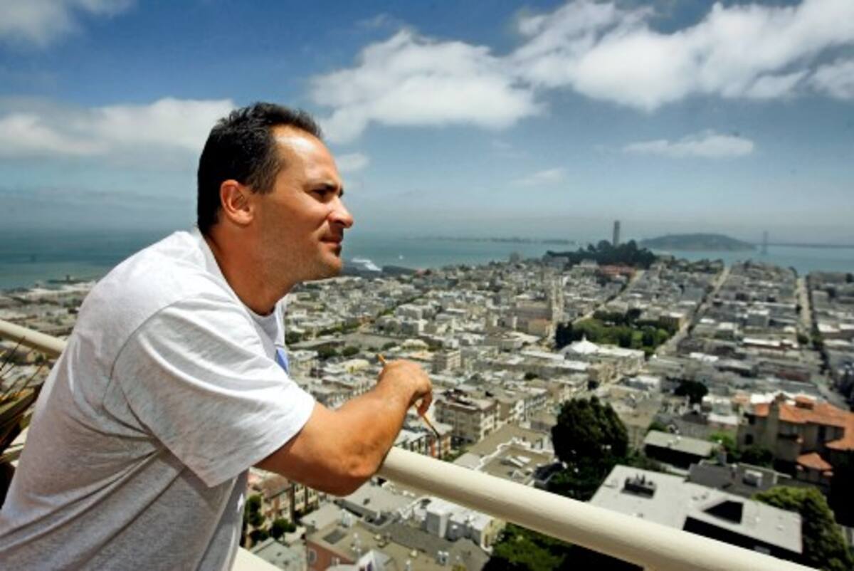 Omar Vizquel, con una vista de San Francisco. AP /Eric Risberg/