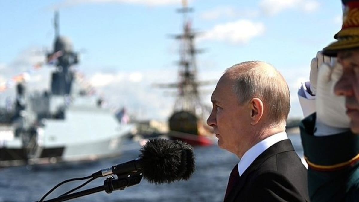 Rusia despliega 400 buques y submarinos, 120 aviones de guerra y más de 90.000 efectivos sus maniobras en cinco mares a la vez. Tomada de X /