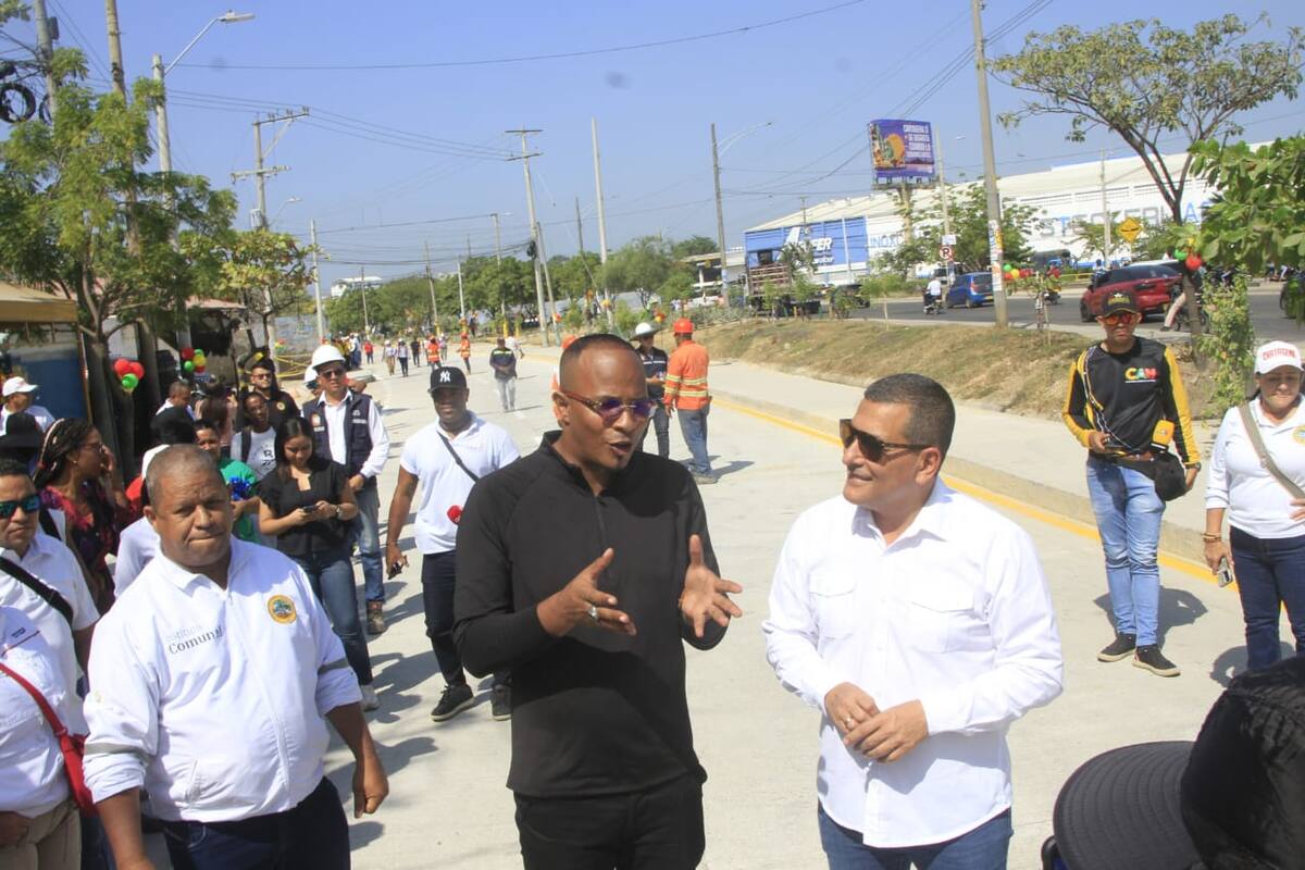 Se hizo entrega de la curva de Ceballos. // Foto: Julio Castaño - El Universal