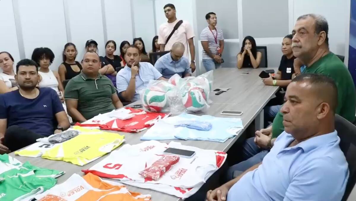 Aspecto del lanzamiento de torneo de voleibol femenino ‘Volea Atlántico’, que inaugura este domingo 20 de octubre y que contará con la participación de 6 municipios.//Cortesía.