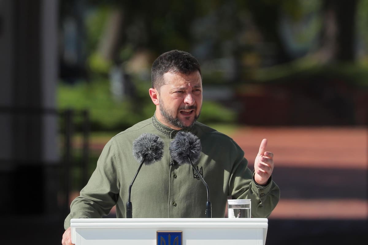 Zelenski felicita a Trump y le pide su respaldo en la guerra con Rusia