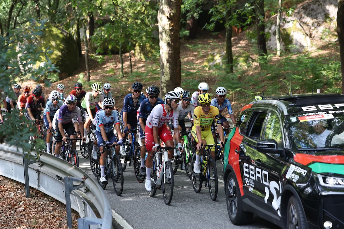 Ciclista muere en plena competición de la Volta a Portugal tras ser atropellado