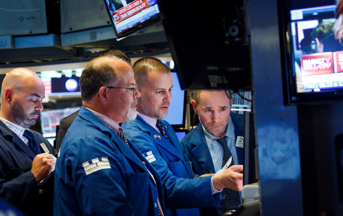 Corredores trabajan en la Bolsa de Nueva York. //EFE