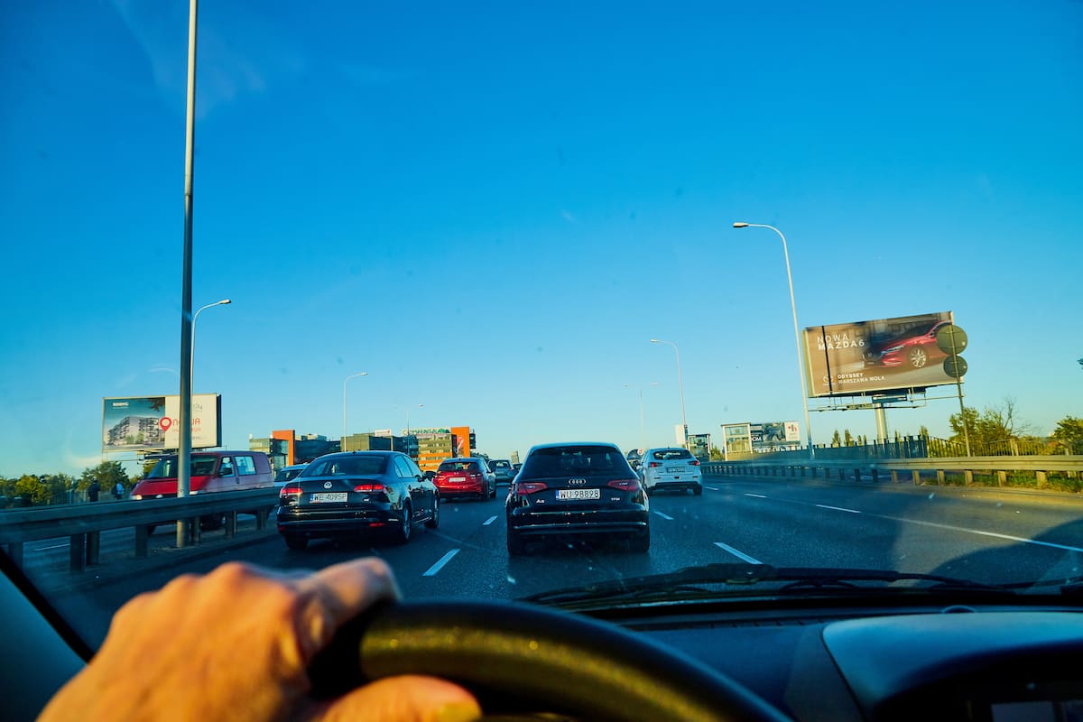 Tras los accidentes recientes, este sigue siendo el transporte más seguro para viajar en 2026