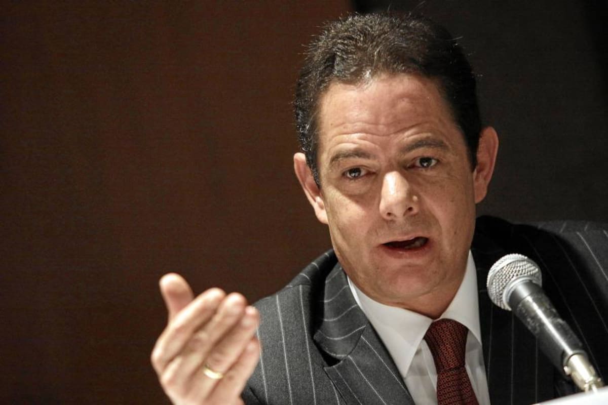 Vargas Lleras estalla contra Petro: se refiere a riesgo de elecciones