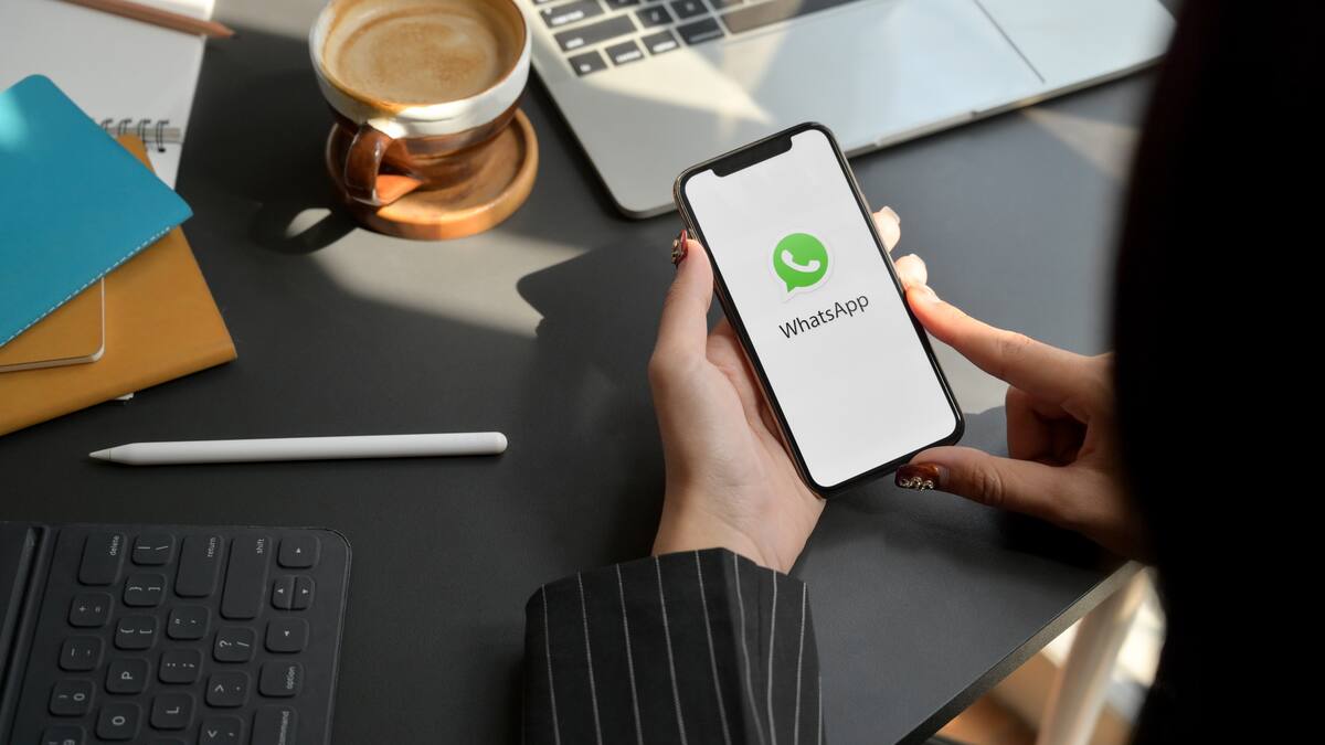Conoce como eliminar los archivos ocultos de tu WhatsApp // Freepik