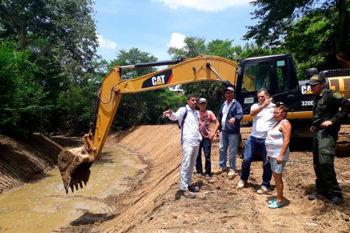 Se inició canalización de arroyo en San Jacinto