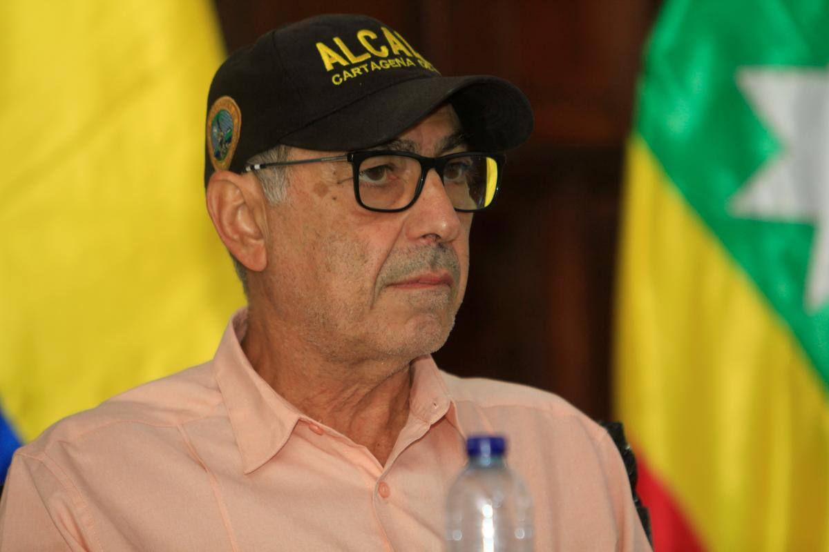 Polémica solicitud de suspensión al alcalde William Dau