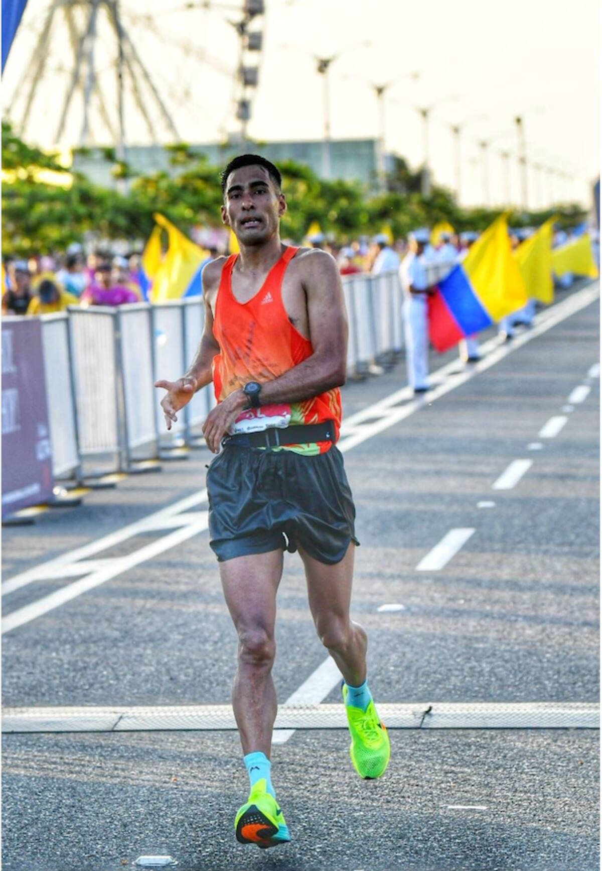 Wilson Sáenz, de Cundinamarca, se impuso en la distancia de los 42 kilómetros de la Maratón de Barranquilla 2026.//Cortesía Prensa MBAQ.