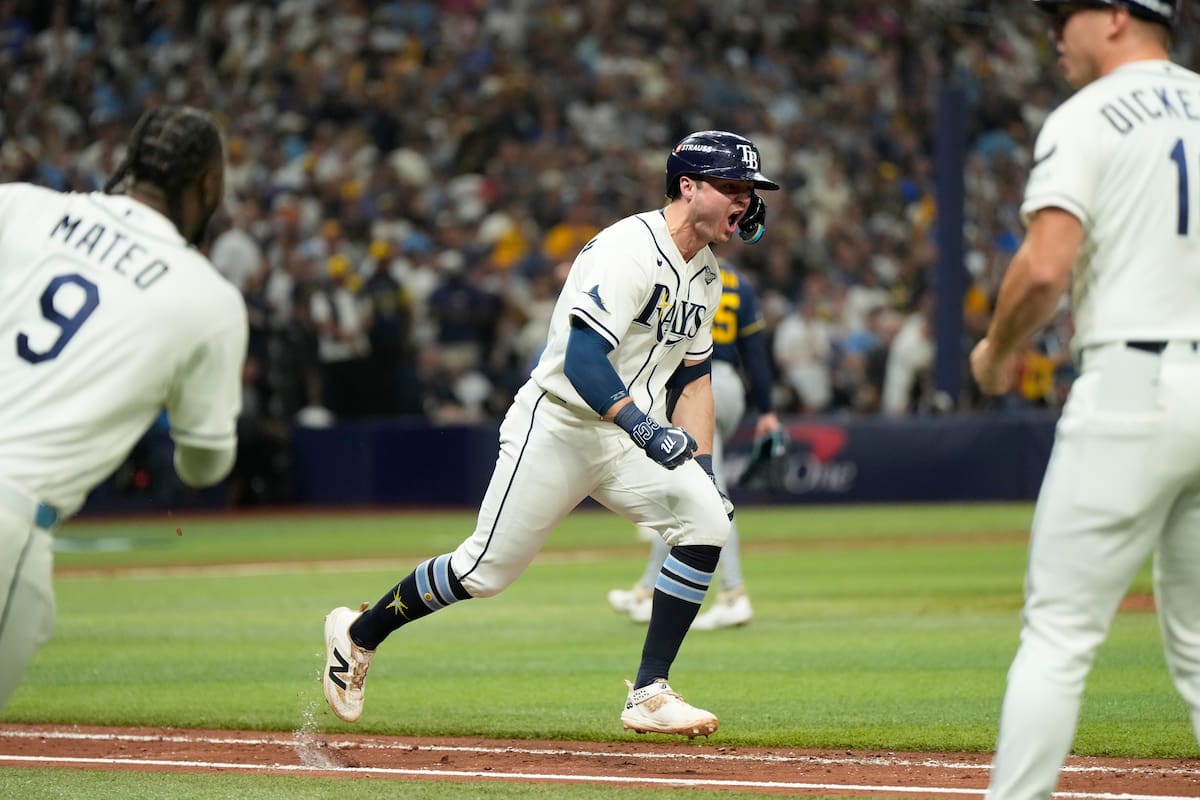 Rays reaccionan en extrainning y siguen vivos en el Serie Mundial tras vencer a Cerveceros