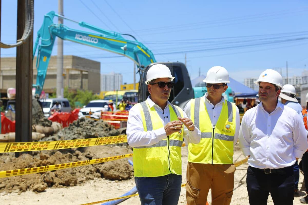 Ya inició el pilotaje del puente del Intercambiador de La Carolina. // Foto: Luis Herrán - El Universal