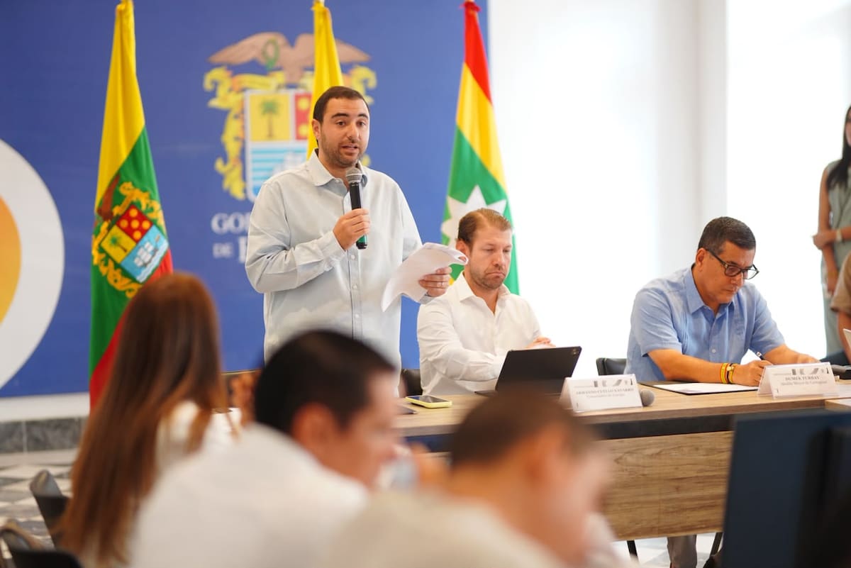 El gobernador de Bolívar, Yamil Arana, participó en la reunión con el Gobierno Nacional para abordar la crisis del servicio de energía en el Caribe. // Foto: cortesía.