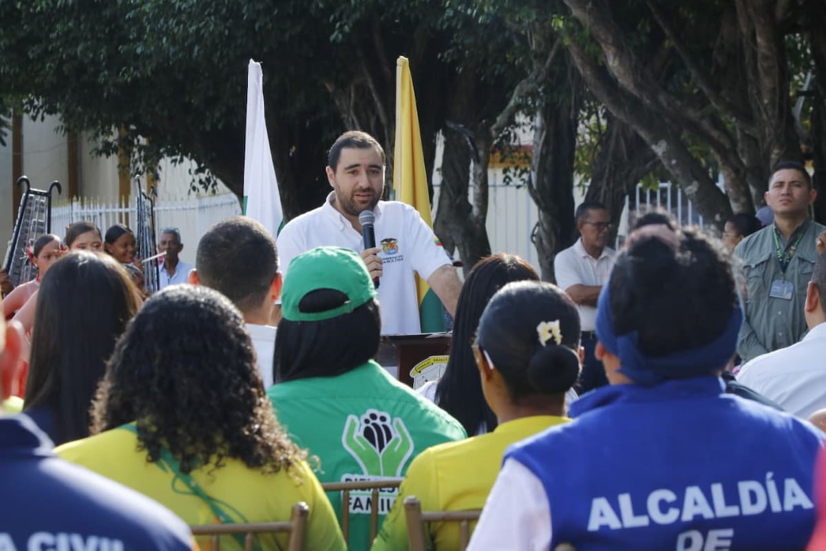 Autoridades dan inicio oficial a elecciones del Consejo de Juventudes en Bolívar