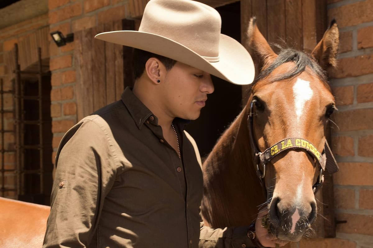 ¿Reconoció su voz? El video del caballo de Yeison Jiménez que emociona en redes