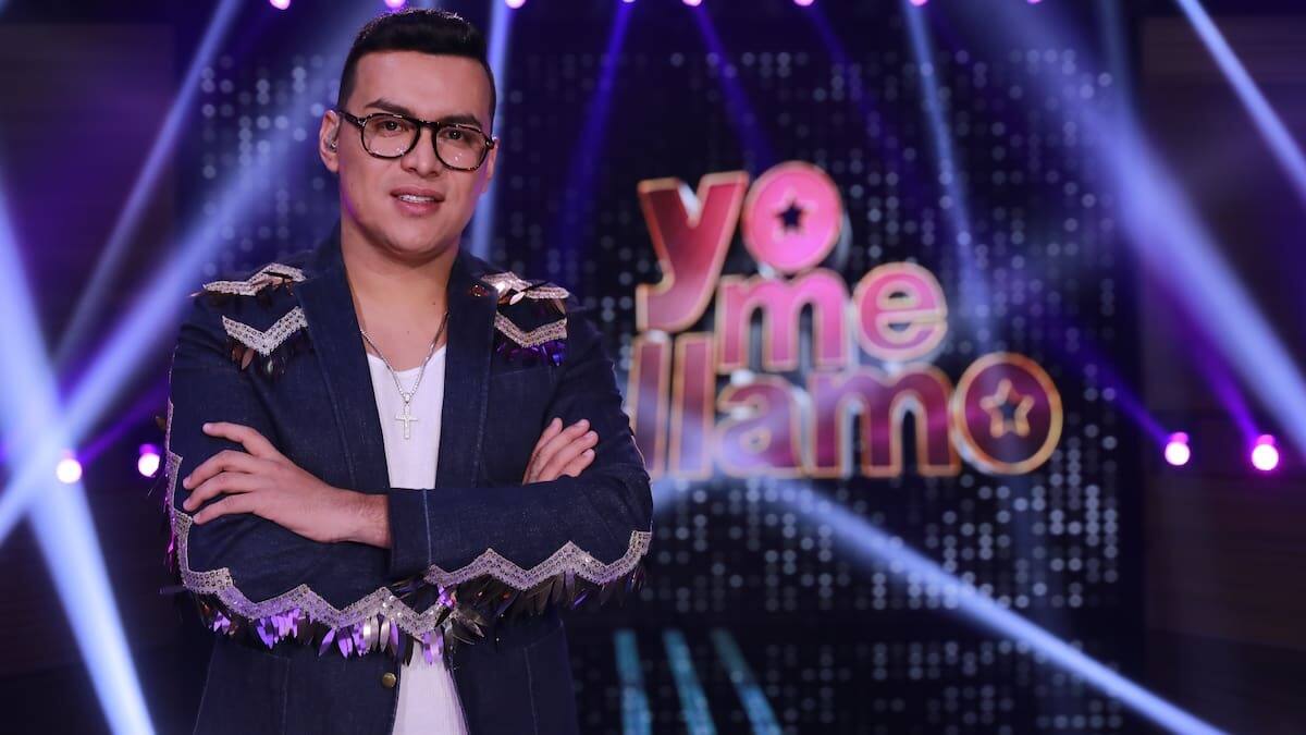 Yeison Jiménez junto a César Escola y Melina Ramírez durante su participación como jurado en Yo Me Llamo 2021. //foto: Caracol.