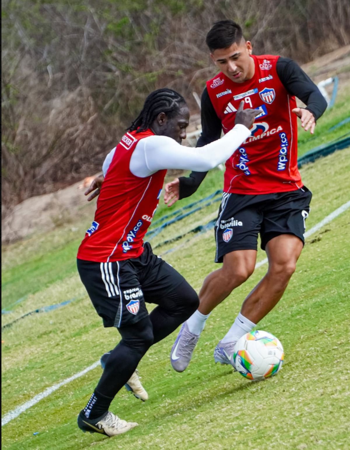 Yimmi Chará y Guillermo Paiva, hacen parte de los convocados por el técnico César Farias para el partido que Junior disputará esta .noche frente al Deportivo Pereira.//Cortesía.